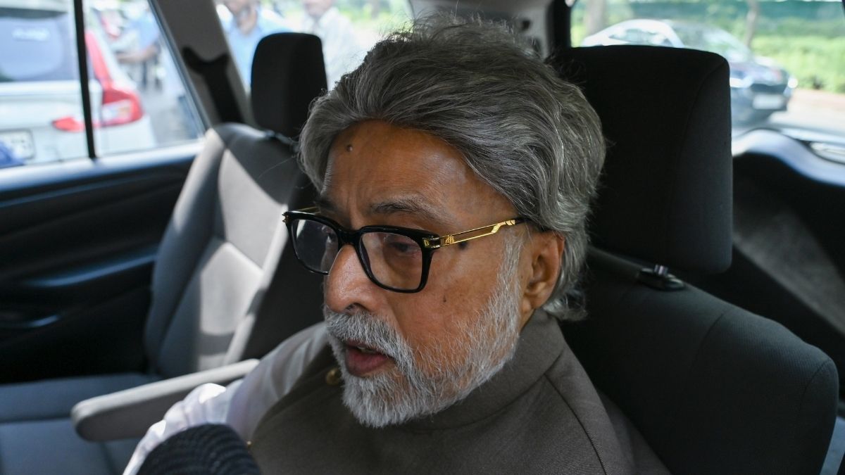 কাকলি ঘোষ দস্তিদার
