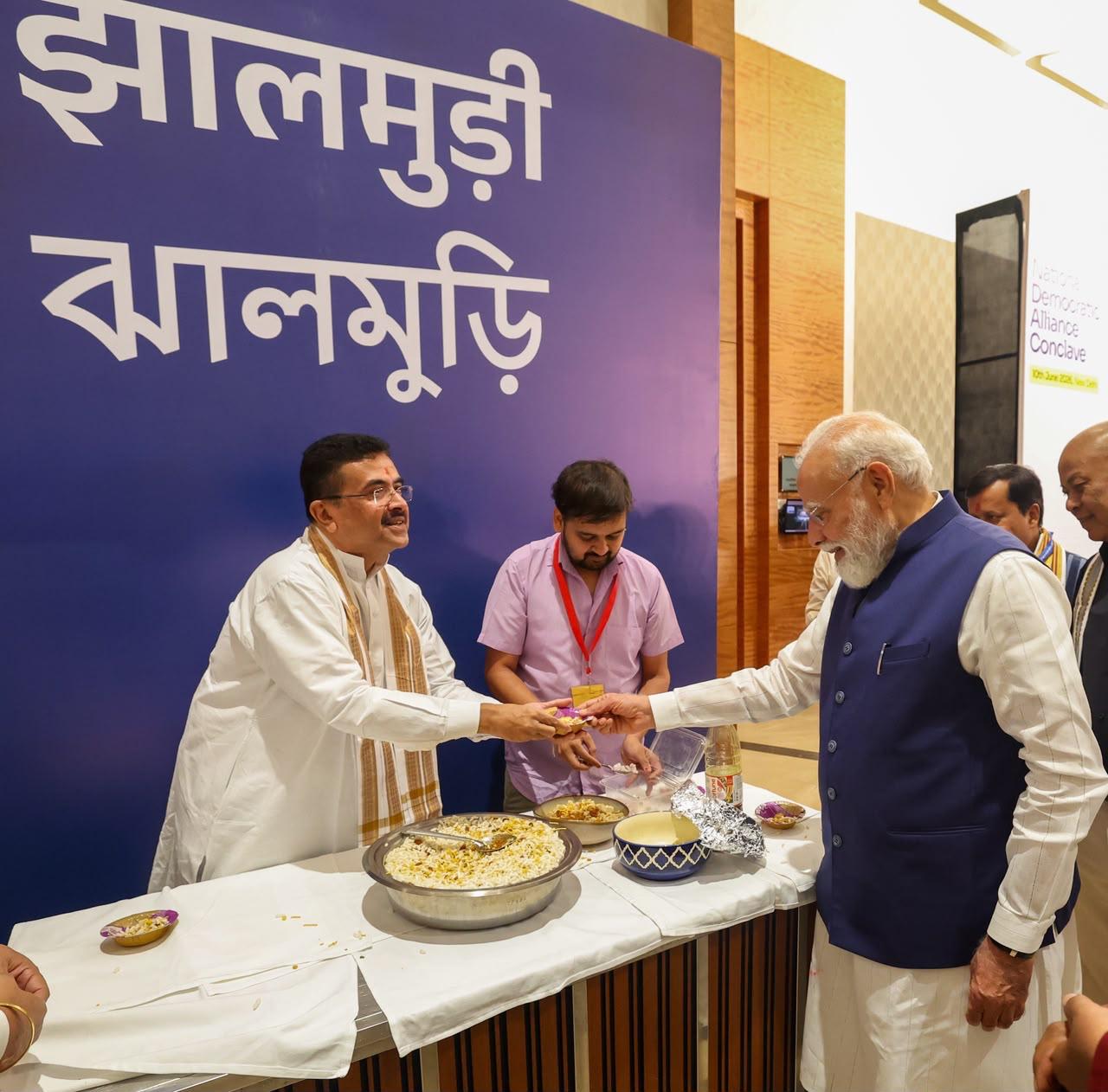 মোদীর সঙ্গে শুভেন্দু 