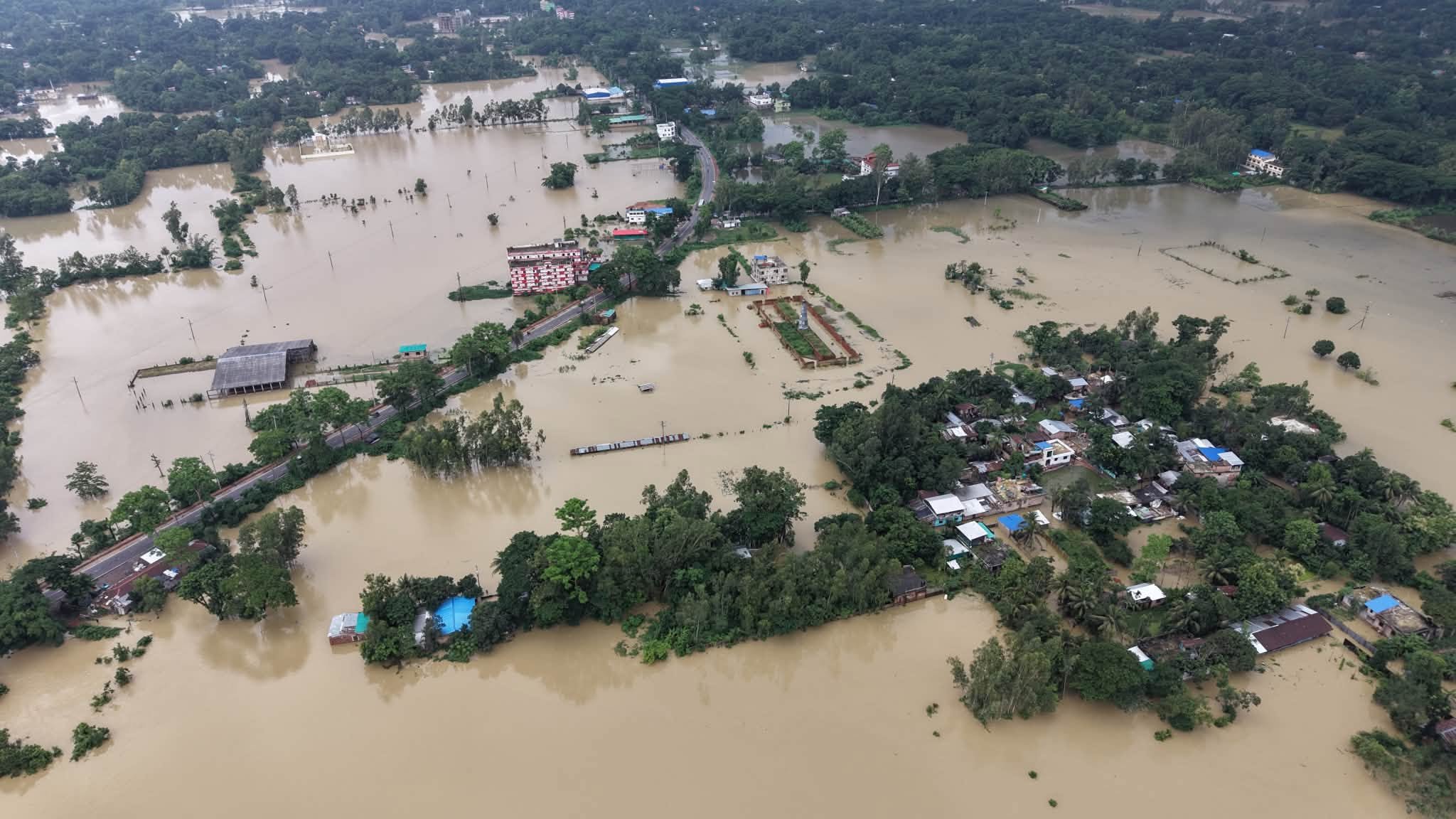  সরকার সর্বাত্মকভাবে উদ্ধার ও ত্রাণকাজ চালাচ্ছে