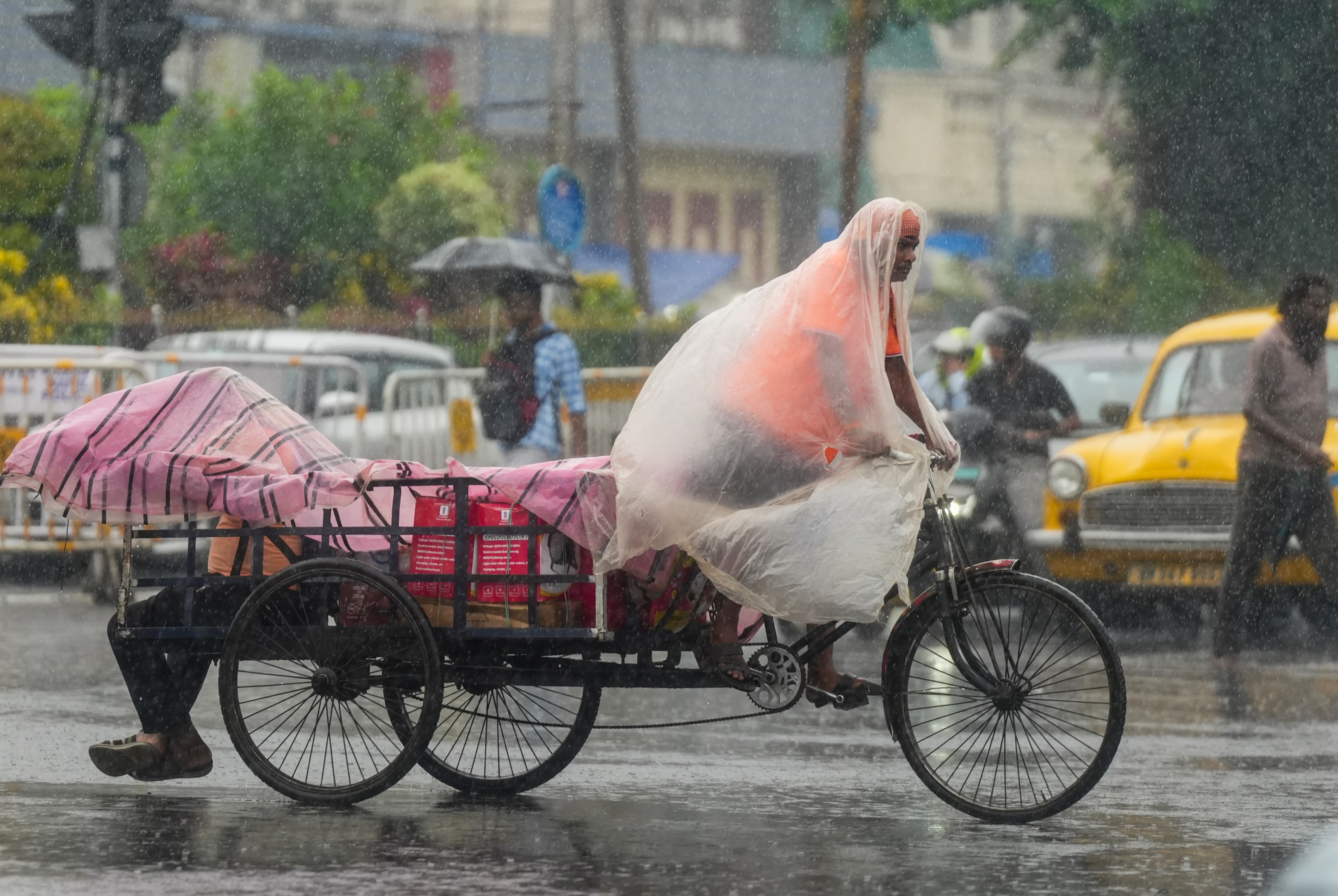 ITCZ এবং ভারতীয় মৌসুমী বায়ুর মধ্যে সম্পর্ক
