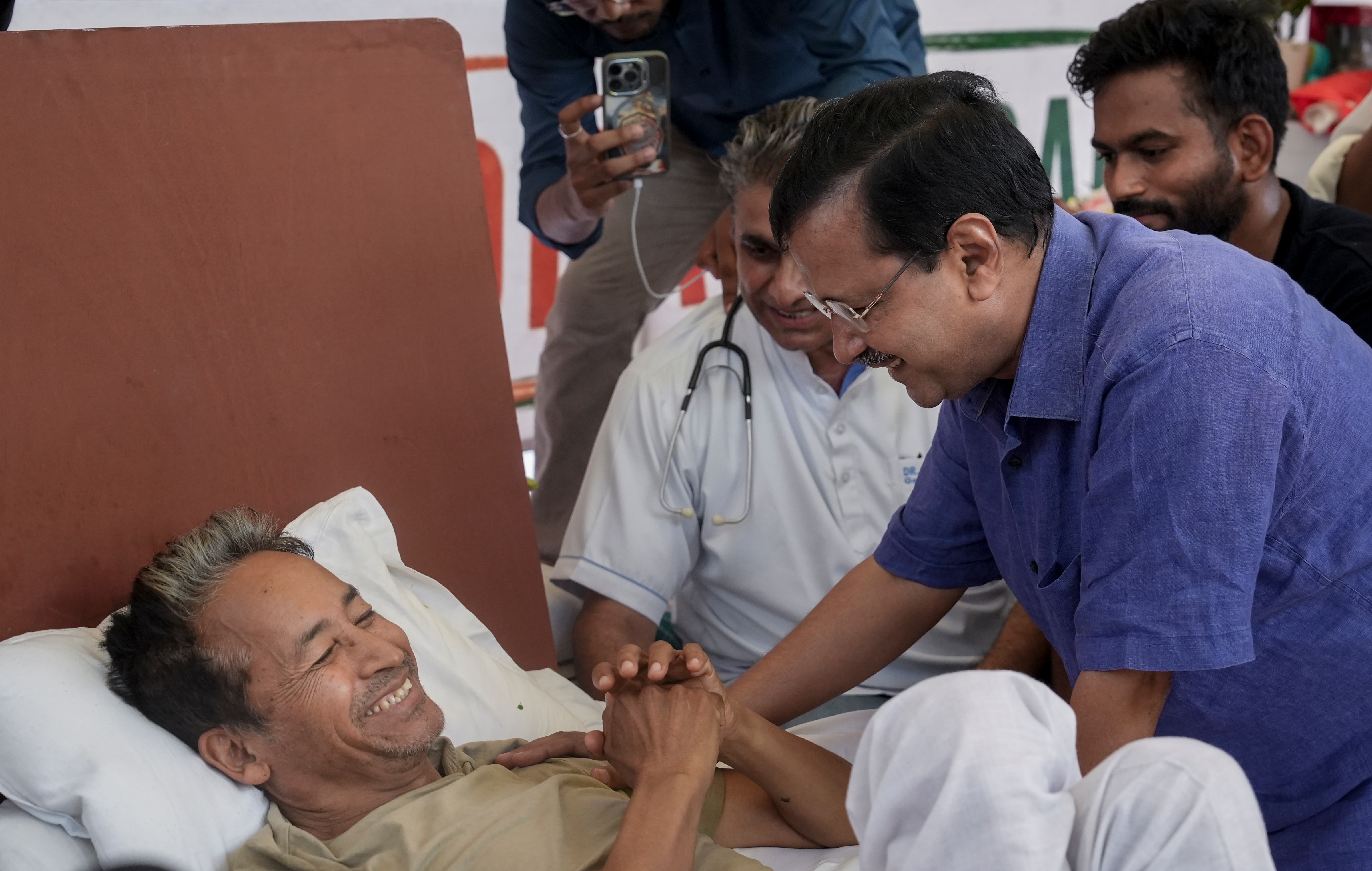 এই মামলা দিল্লি হাইকোর্টেও পৌঁছে গিয়েছে