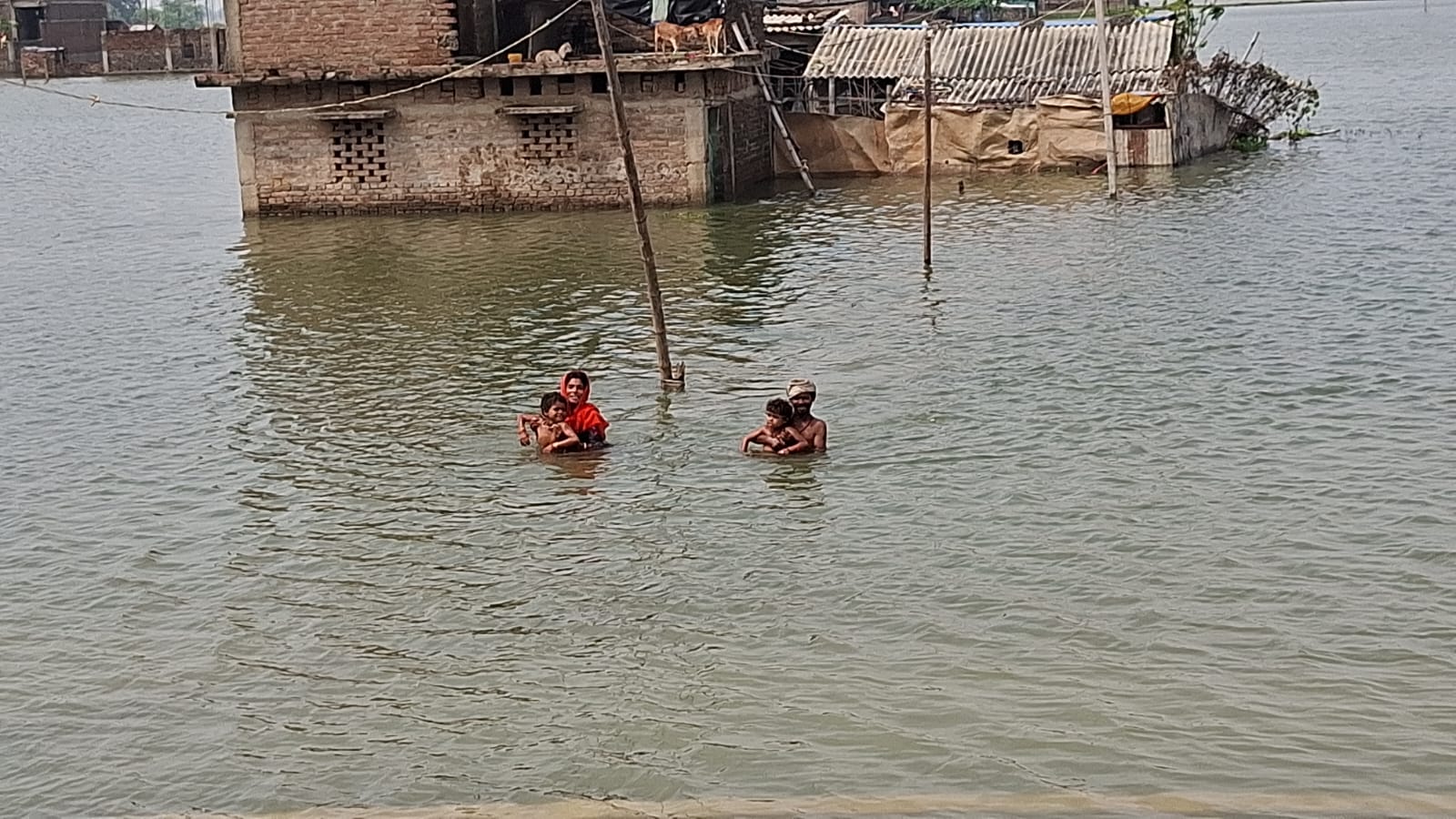 ভয়াবহ বন্যার আশঙ্কা