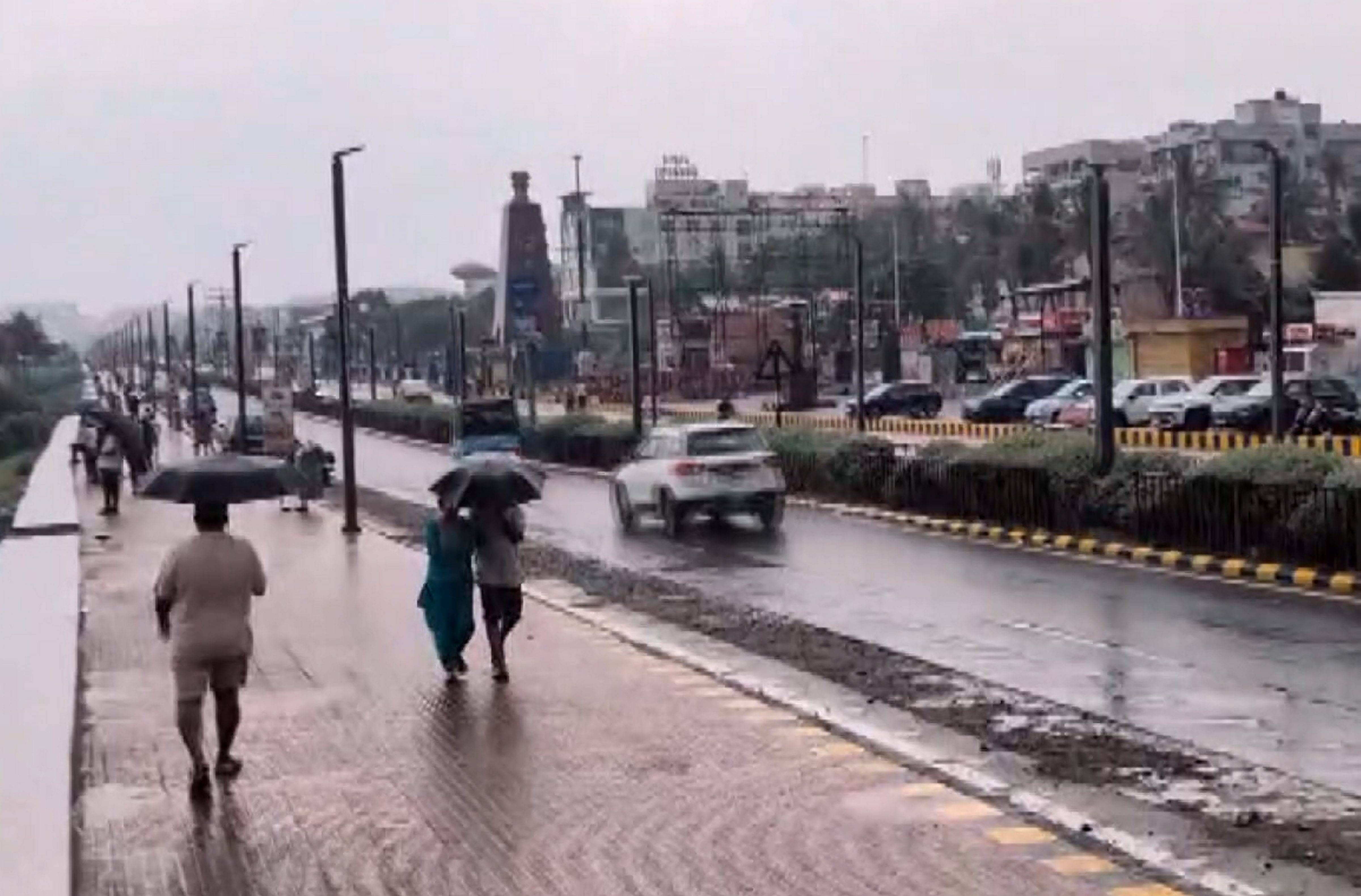 মত্স্যজীবীদের ৩০ অক্টোবর পর্যন্ত সমুদ্রে নিষেধাজ্ঞা মত্স্যজীবীদের ৩০ অক্টোবর পর্যন্ত সমুদ্রে নিষেধাজ্ঞা