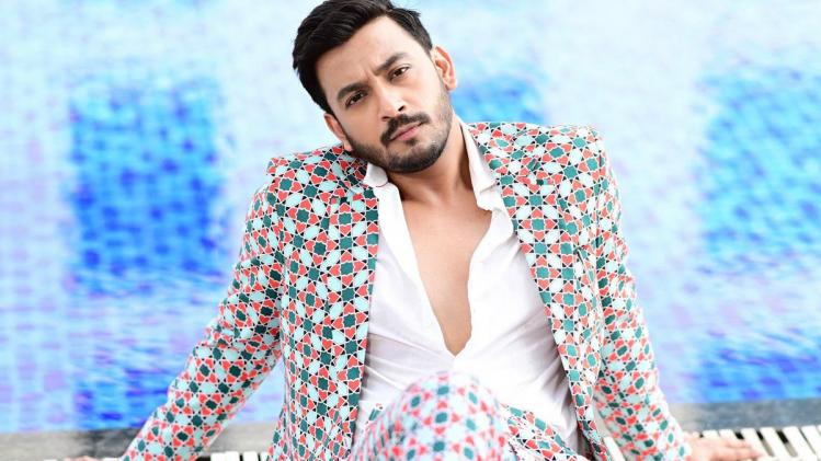 Exclusive: "আমি চাই কৌশানীই জিতুক!" মন খোলা আড্ডায় অকপট বনি সেনগুপ্ত - actor bjp star campaigner bonny sengupta wants girlfriend and tmc candidate koushani mukherjee to win in bengal election 2021 exclusive