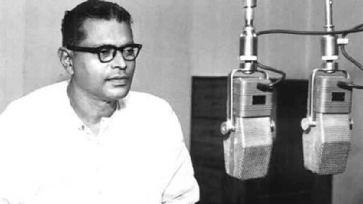 Music Life Series Of Cinema Music (Pankaj Mullick And Tabala Prasad) Article by Writer S.V. Venugopalan. Book day , Bharathi Puthakalayam