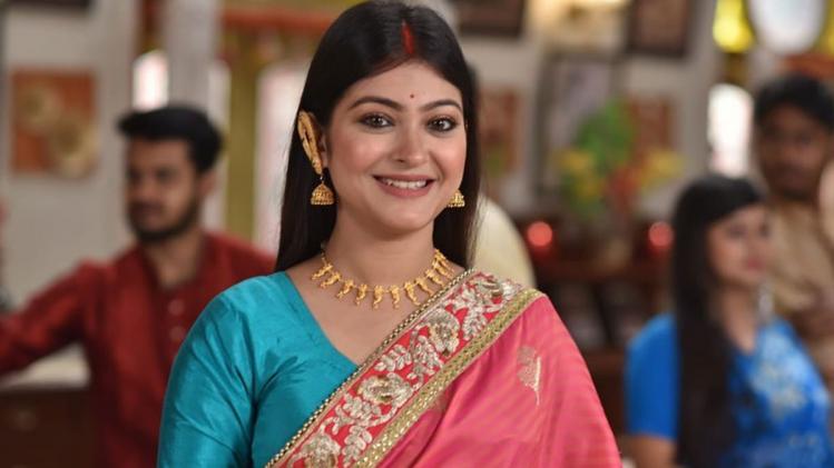 Rooqma Ray In Laalkuthi: রহস্যে মোড়া 'লালকুঠি'-তে কী করছেন রুকমা? 'নতুন  আশা নিয়ে শুরু করছি...' জানালেন পর্দার 'মাম্পি' - Rooqma Ray aka mampi of  Desher Mati to play the lead role in