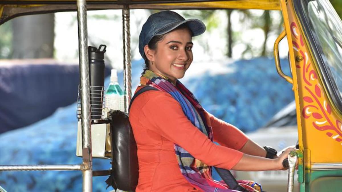 actress, Dona Bhoumick, tollywood, ডোনা ভৌমিক Tumpa Autowali: ছোট পর্দায় আরও এক নারীকেন্দ্রিক গল্প! আসছে 'টুম্পা অটোওয়ালি' - Tumpa Autowali New Bangla Serial Dona Bhowmick to play the lead role this female centric story to telecast soon soc -