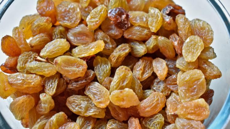 Raisins Benefits টক ঢেকুর থেকে পেট ব্যথাঅ্যাসিডিটি, এভাবে কিশমিশ