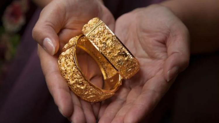 Astrological Guidelines Of Wearing Gold সব রাশির জন্য সোনা শুভ নয়, না