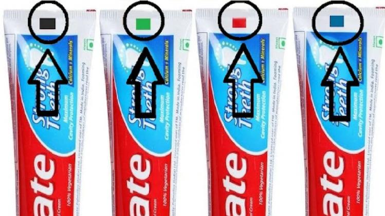 টুথপেস্টের টিউবের নীচের দিকে বিভিন্ন রঙ কেন থাকে, জানলে চমকে উঠবেন
