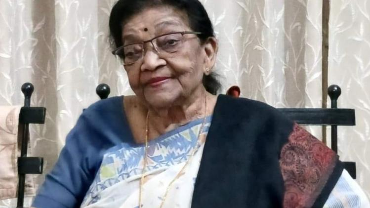 Sumitra Sen Passes Away প্রয়াত বিখ্যাত সঙ্গীতশিল্পী সুমিত্রা সেন, 'মা