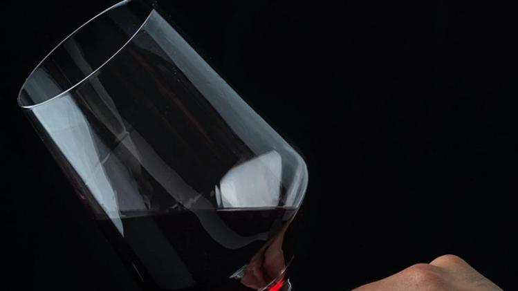 Alcohol Peg Meaning মদের 'পেগ' বলতে কী বোঝায়? ছোট ৩০ মিলিবড় ৬০ মিলি