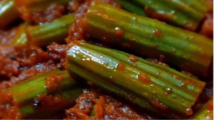 Drumstick Pickle Recipe সজনে ডাঁটার বীজের আচার খেয়েছেন? অতি সহজ ও