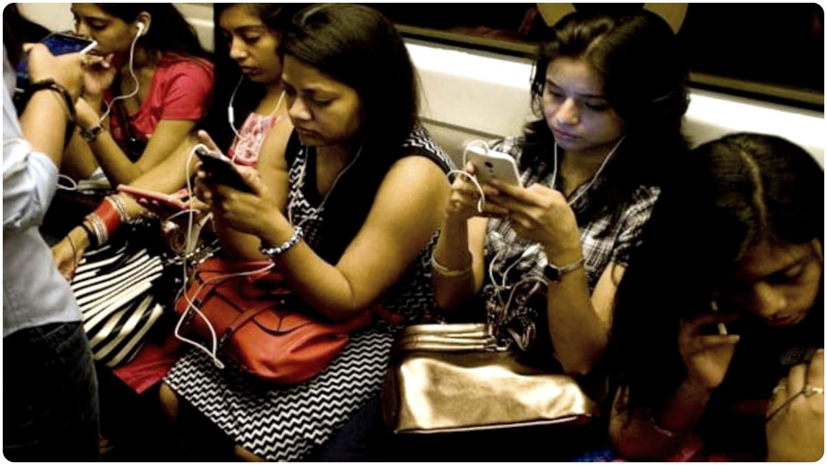 Earphones Side Effects দিনে সর্বাধিক কতক্ষণকোন ভলিউমে হেডফোন ব্যবহার