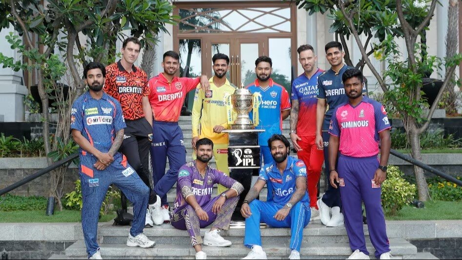 দেখেন নিন সব দলের 'লেটেস্ট ফুল স্কোয়াড'