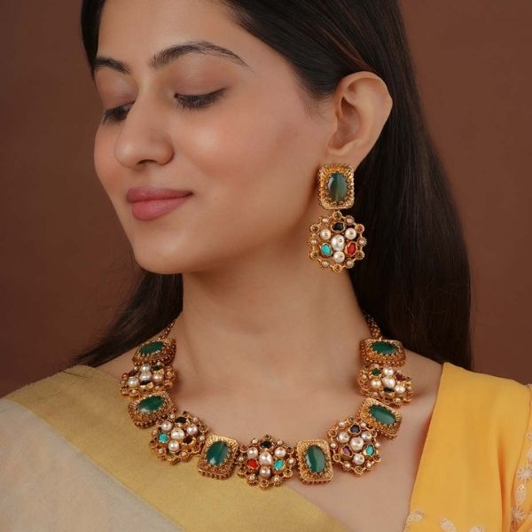 https://akm-img-a-in.tosshub.com/lingo/brt/images/photo_gallery/202507/mortantra_navratna_gold_plated_navratna_necklace_set_-_nr-s8_rs._16000.00.jpg