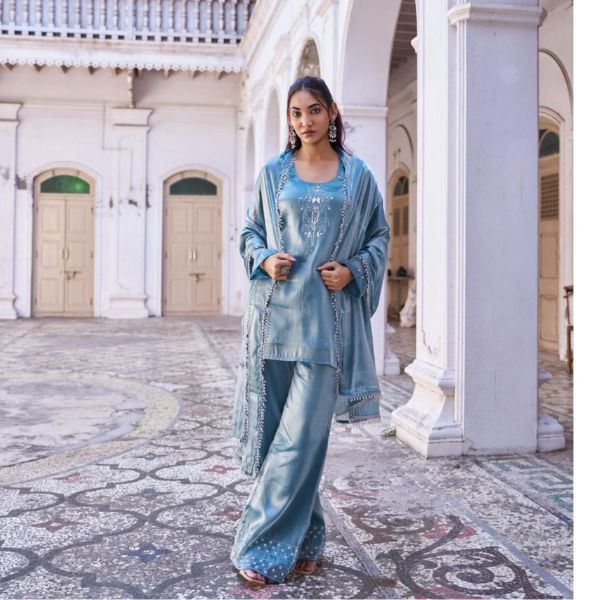 https://akm-img-a-in.tosshub.com/lingo/brt/images/photo_gallery/202508/house_of_mira_nazakat_embroidered_kurta_palazzo_and_dupatta_5999.jpg