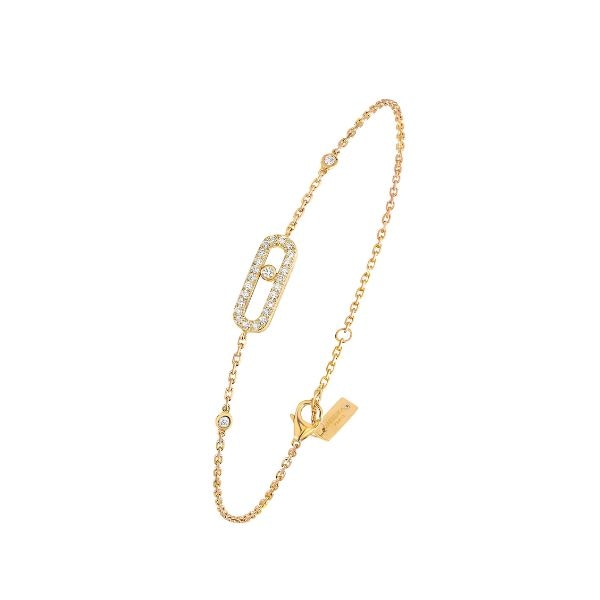 Messika Move Uno Pave Diamond Bracelet, ₹199,000 https://akm-img-a-in.tosshub.com/lingo/brt/images/photo_gallery/202508/messika_move_uno_pave_yellow_gold_diamond_bracelet_rs_199000.jpg