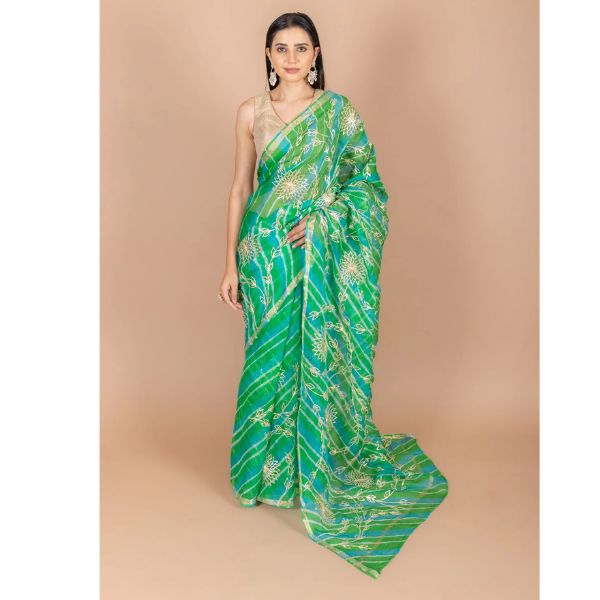 https://akm-img-a-in.tosshub.com/lingo/brt/images/photo_gallery/202509/ranas_green_leheriya_saree_regular_pricers_6885.jpg