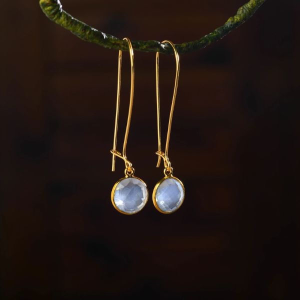 Totapari Opal Drops, ₹780 https://akm-img-a-in.tosshub.com/lingo/brt/images/photo_gallery/202510/4_1.jpg