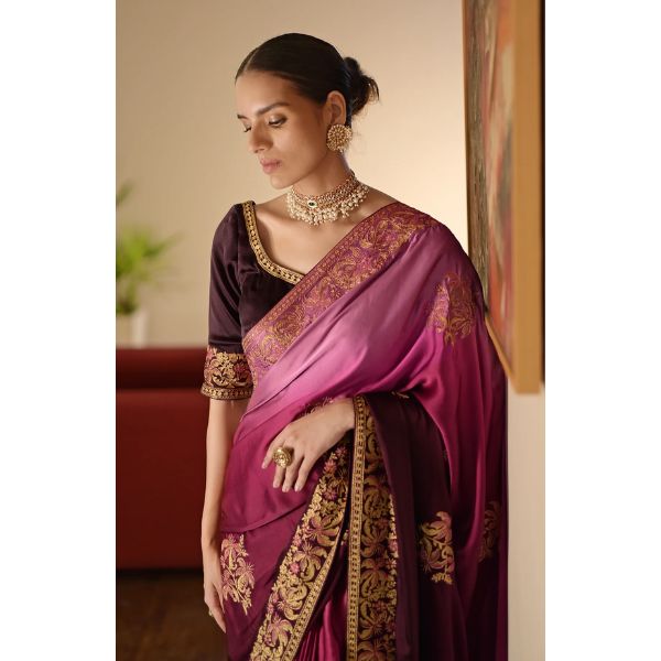 https://akm-img-a-in.tosshub.com/lingo/brt/images/photo_gallery/202512/talking_threads_wine-pink_ombre_kashidakari_embroidered_saree_set_rs._68900.jpg