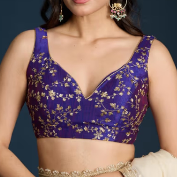 https://akm-img-a-in.tosshub.com/lingo/brt/images/photo_gallery/202601/gajra_gang_purple_gold_jaal_embroidered_blouse_trousseau_tijori_rs2499.png