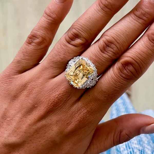 https://akm-img-a-in.tosshub.com/lingo/brt/images/photo_gallery/202601/prerto_baguette_citrine_dimonte_ring_rs6100.png