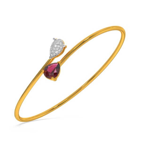 https://akm-img-a-in.tosshub.com/lingo/brt/images/photo_gallery/202604/kisna_shining_flexible_diamond_bangle_rs76626.png
