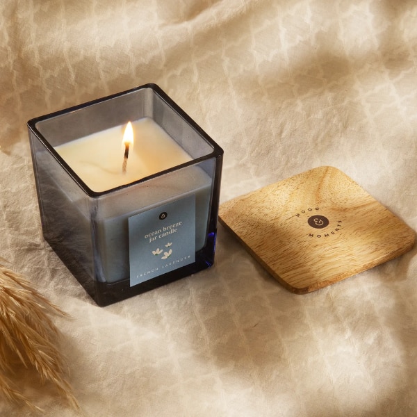 https://akm-img-a-in.tosshub.com/lingo/brt/images/photo_gallery/202605/ellementry_ocean_breeze_jar_candle_rs590.png