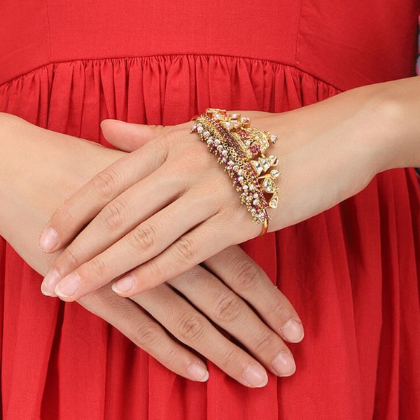 https://akm-img-a-in.tosshub.com/lingo/brt/images/photo_gallery/202605/palanquin_palm_cuff_rs11500.png