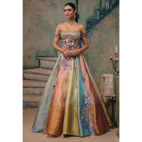 https://akm-img-a-in.tosshub.com/lingo/brt/images/photo_gallery/202606/label_moni_k_multicolour_noorani_lehenga_set_rs57000.png