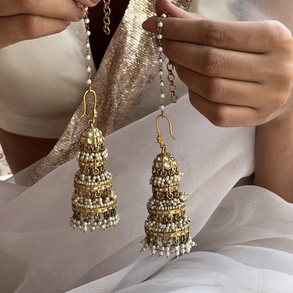 https://akm-img-a-in.tosshub.com/lingo/brt/images/photo_gallery/202607/anu_merton_dusra_khushnuma_jhumka_rs14100.png
