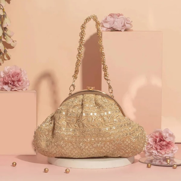 https://akm-img-a-in.tosshub.com/lingo/brt/images/photo_gallery/202608/misri_mirai_vintage_purse_rs3499.png