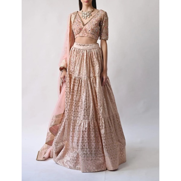 https://akm-img-a-in.tosshub.com/lingo/brt/images/photo_gallery/202608/neha_khullar_peach_chanderi_silk_lehenga_set_rs36750.png