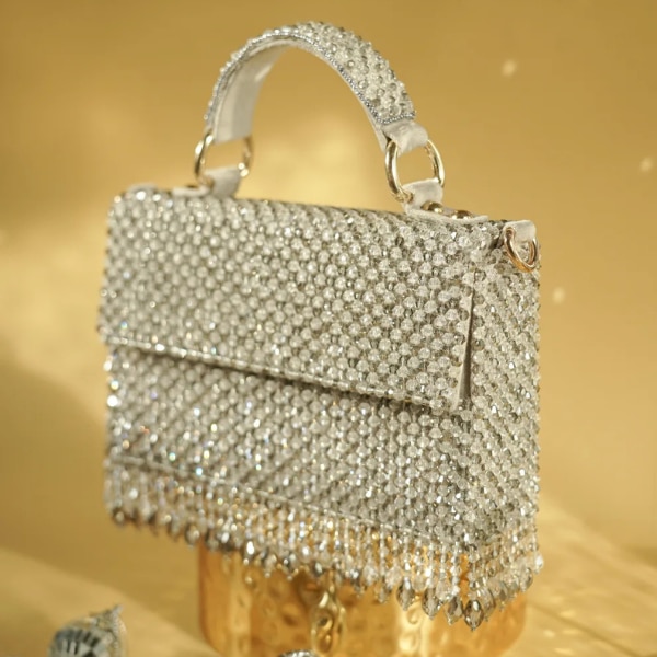 https://akm-img-a-in.tosshub.com/lingo/brt/images/photo_gallery/202610/harpers_beauty_7.png