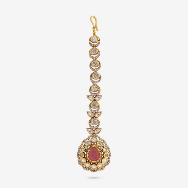 https://akm-img-a-in.tosshub.com/lingo/brt/images/photo_gallery/202610/kushals_victorian_teardrop_kundan_maang_tikka_rs2350.png