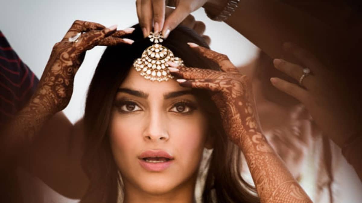 Maang tikka jewellery online