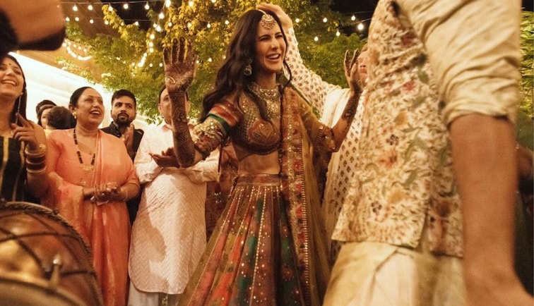 Mehendi ceremony deals