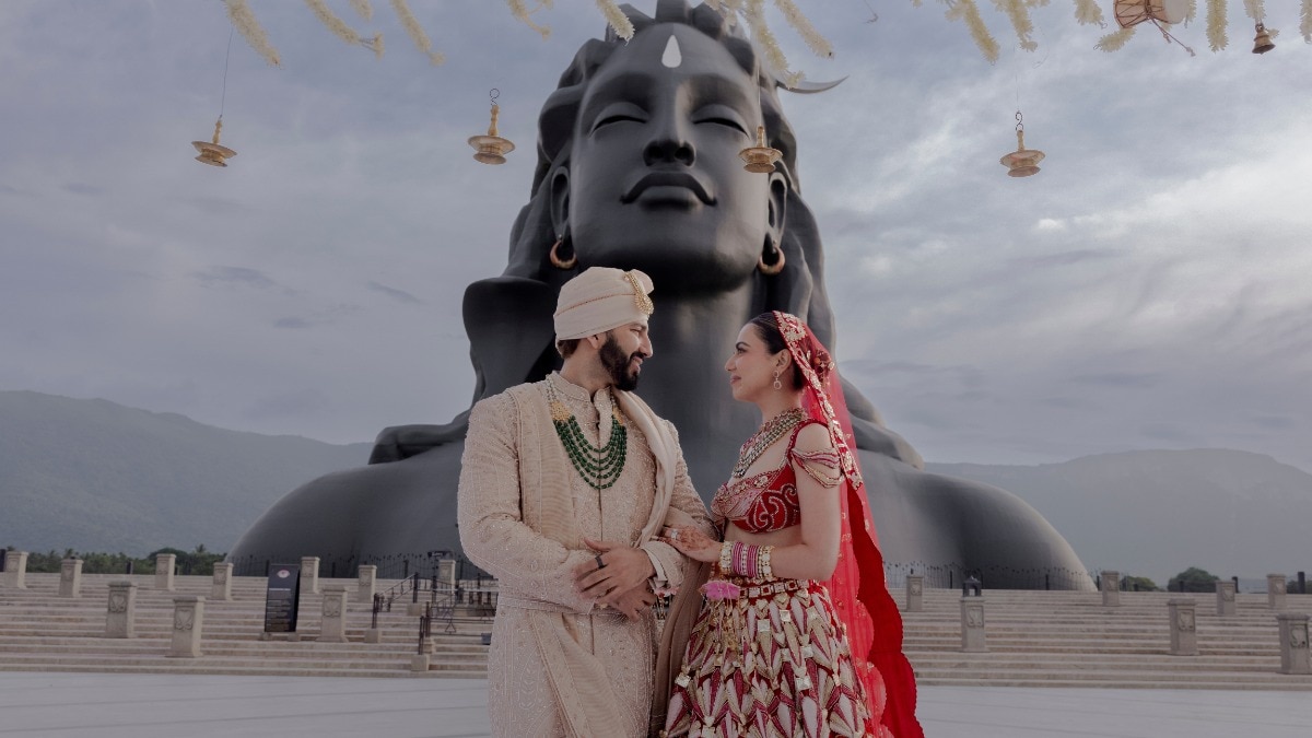 A sacred sunrise wedding at Adiyogi made Palak Purswani and Rohan Khanna's celebration truly unforgettable