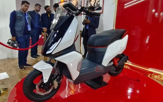 डिज़ाइन में इटालियन टच और 360 डिग्री कैमरा डिज़ाइन में इटालियन टच और 360 डिग्री कैमरा
