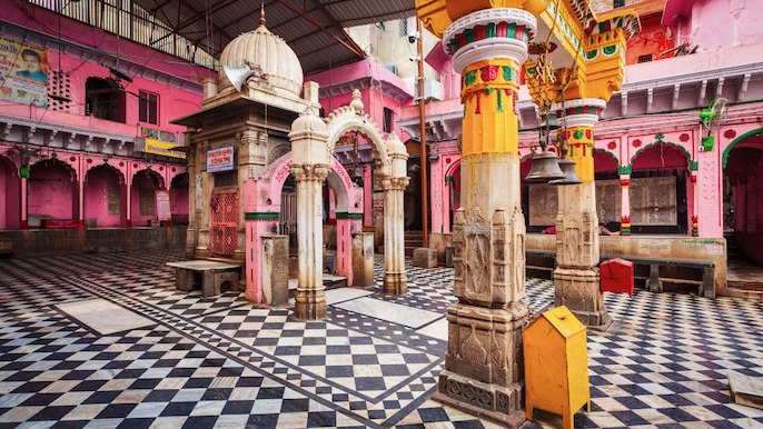 कितना है इस टूर पैकेज का किराया कितना है इस टूर पैकेज का किराया