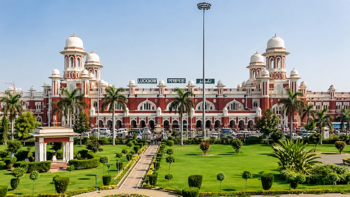Lucknow Charbagh Railway Station Lucknow Charbagh Railway Station