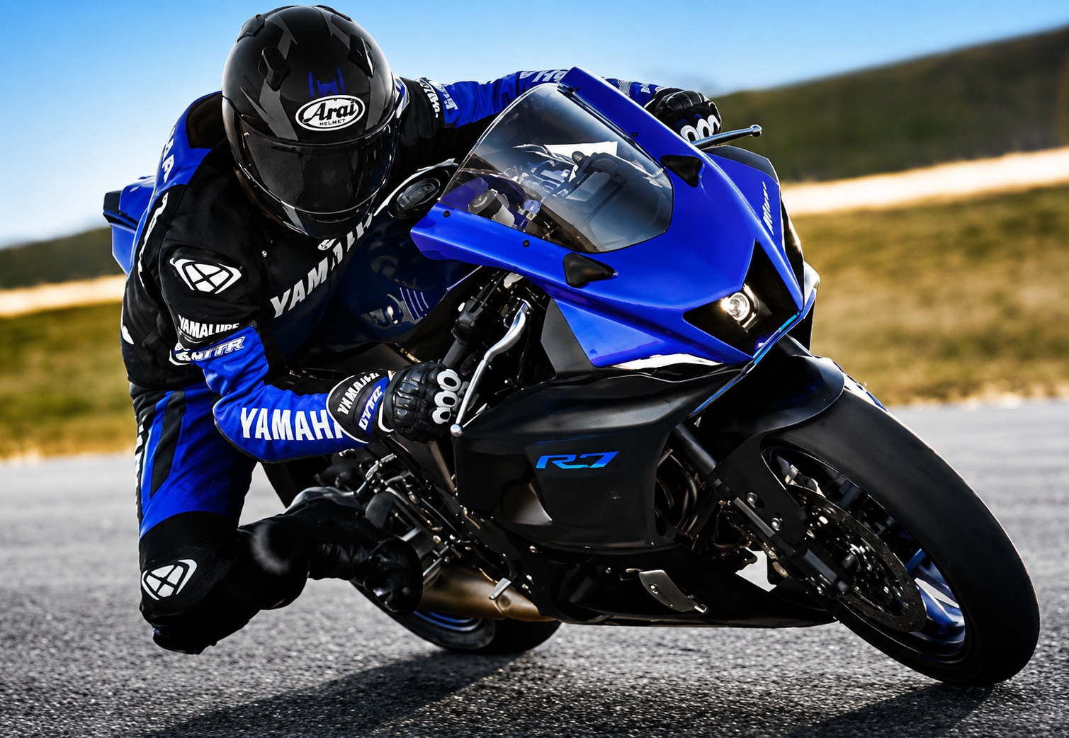 Yamaha R2