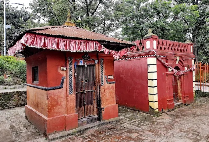 गया के मंदिरों के बाद काशी का सफर गया के मंदिरों के बाद काशी का सफर