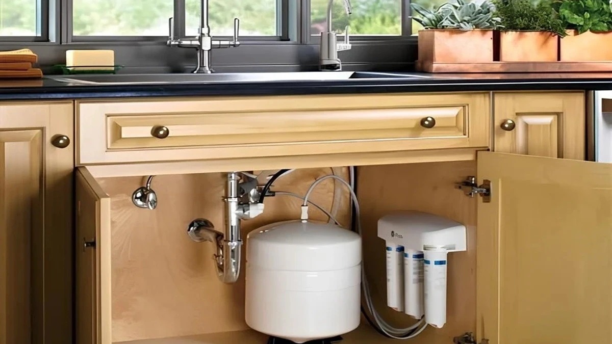 Under sink RO