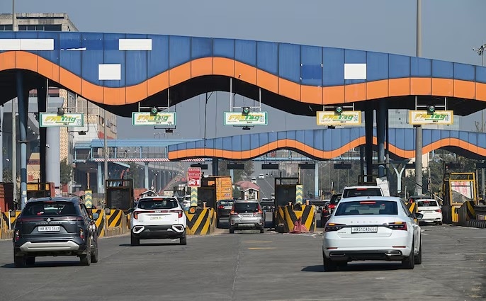Delhi Toll Barrier Free Flow System