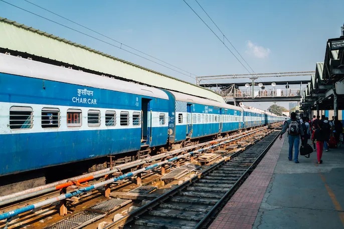 Kanpur Delhi Overnight Train