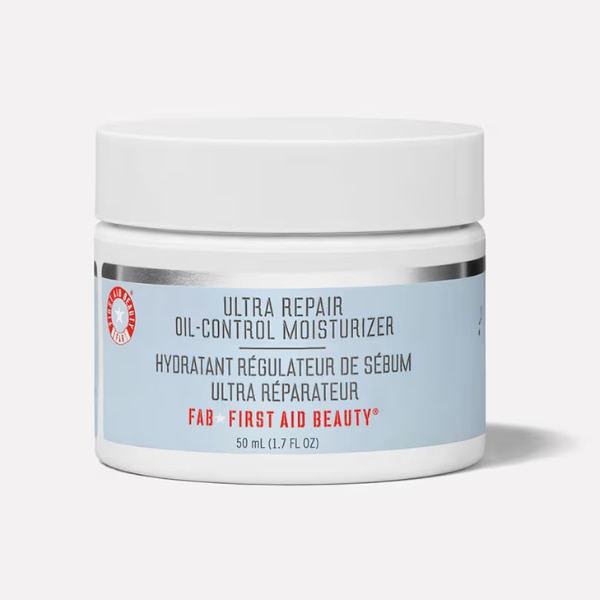 First Aid Beauty Ultra Repair Oil-Control Moisturizer, ₹4,075