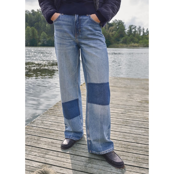 H&M Wide-Leg Ultra High Jeans, ₹4,398