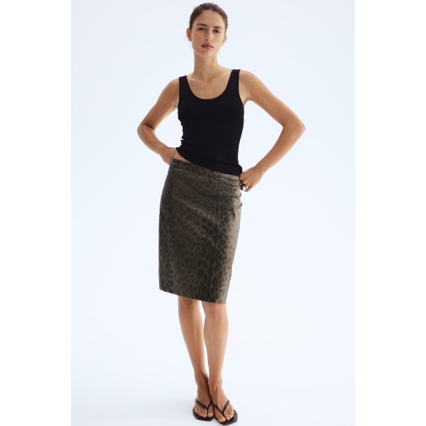 H&M Pencil Skirt, ₹2,099